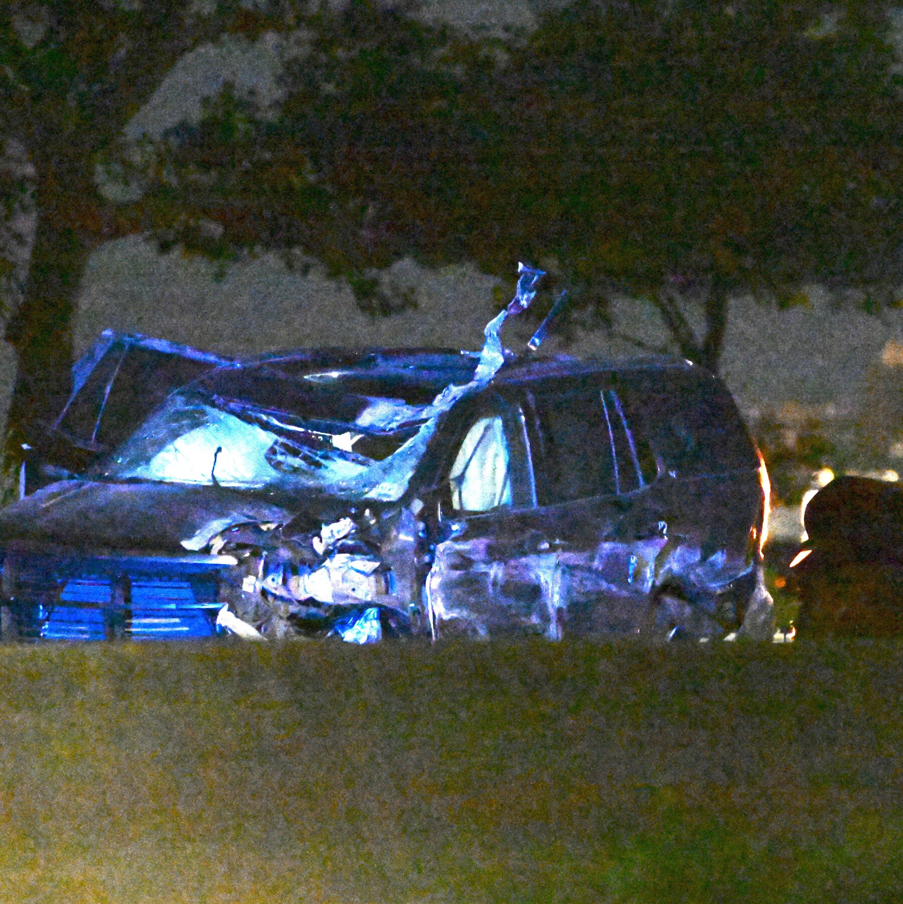 Three Teenagers Thrown From S.U.V. and Killed in Brooklyn Highway Crash; Four Others Hurt